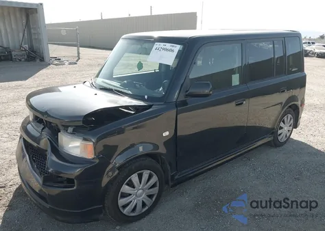 2005 Scion Xb from USA, damaged, VIN JTLKT324350179678
